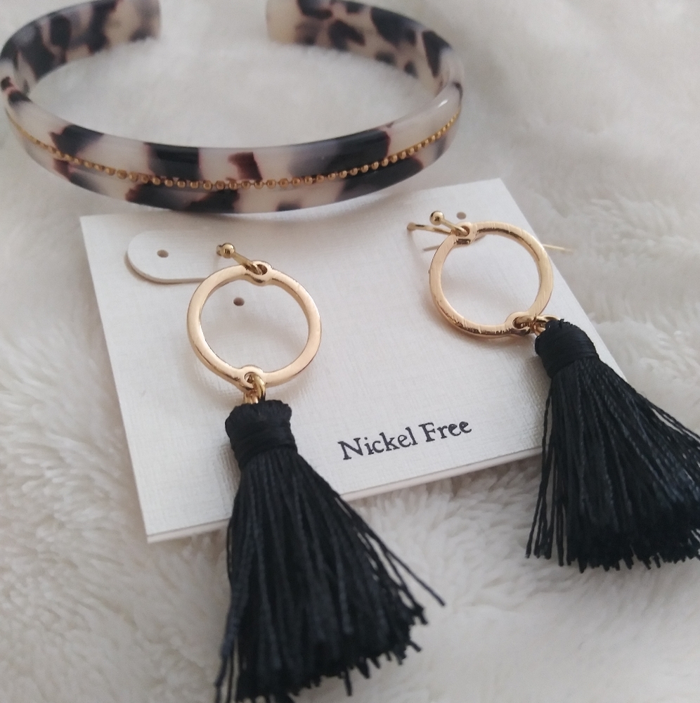 Little Black Dress Approved! 🖤Jewelry Set
